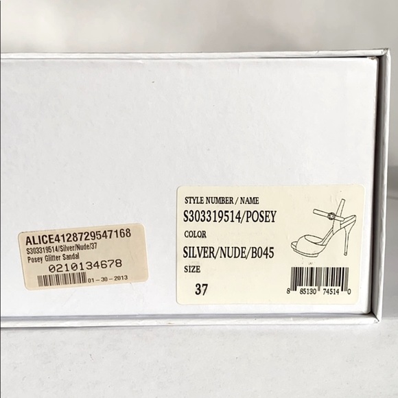 🎉HP🎉 BNIB Alice + Olivia Metallic Silver Sequin Ultra High Platform Heels - Picture 5 of 10